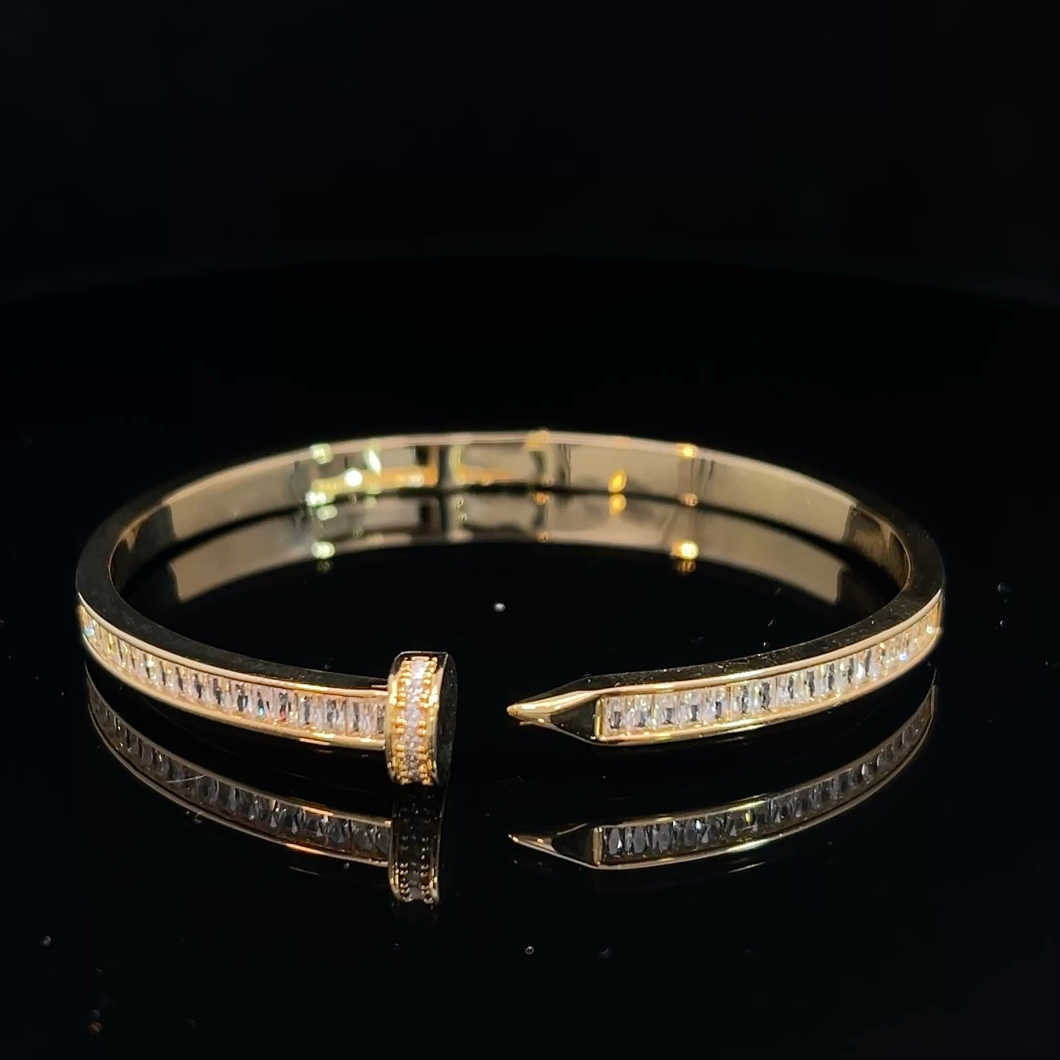 Χ4 Χειροπέδα