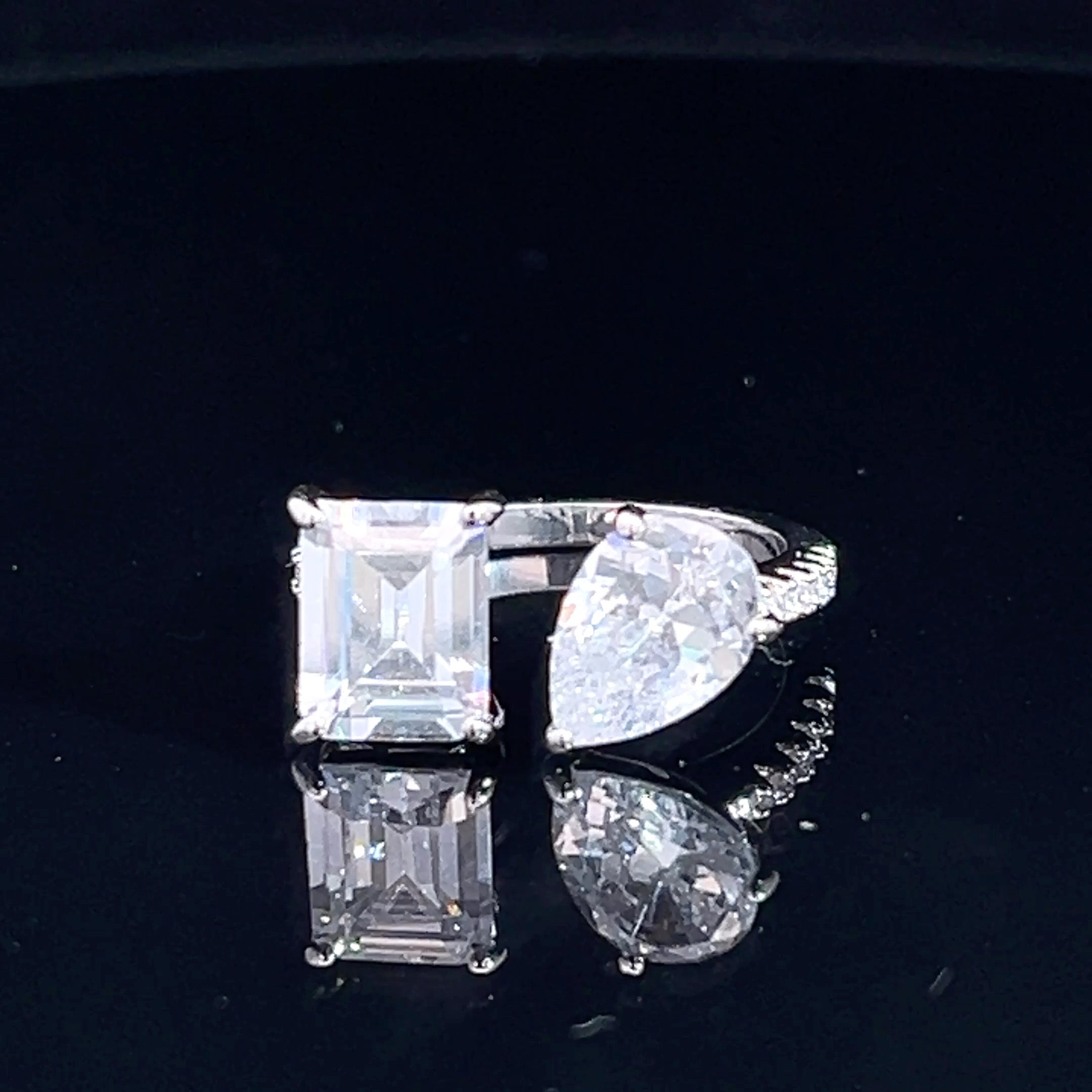 R14 Δαχτυλίδι