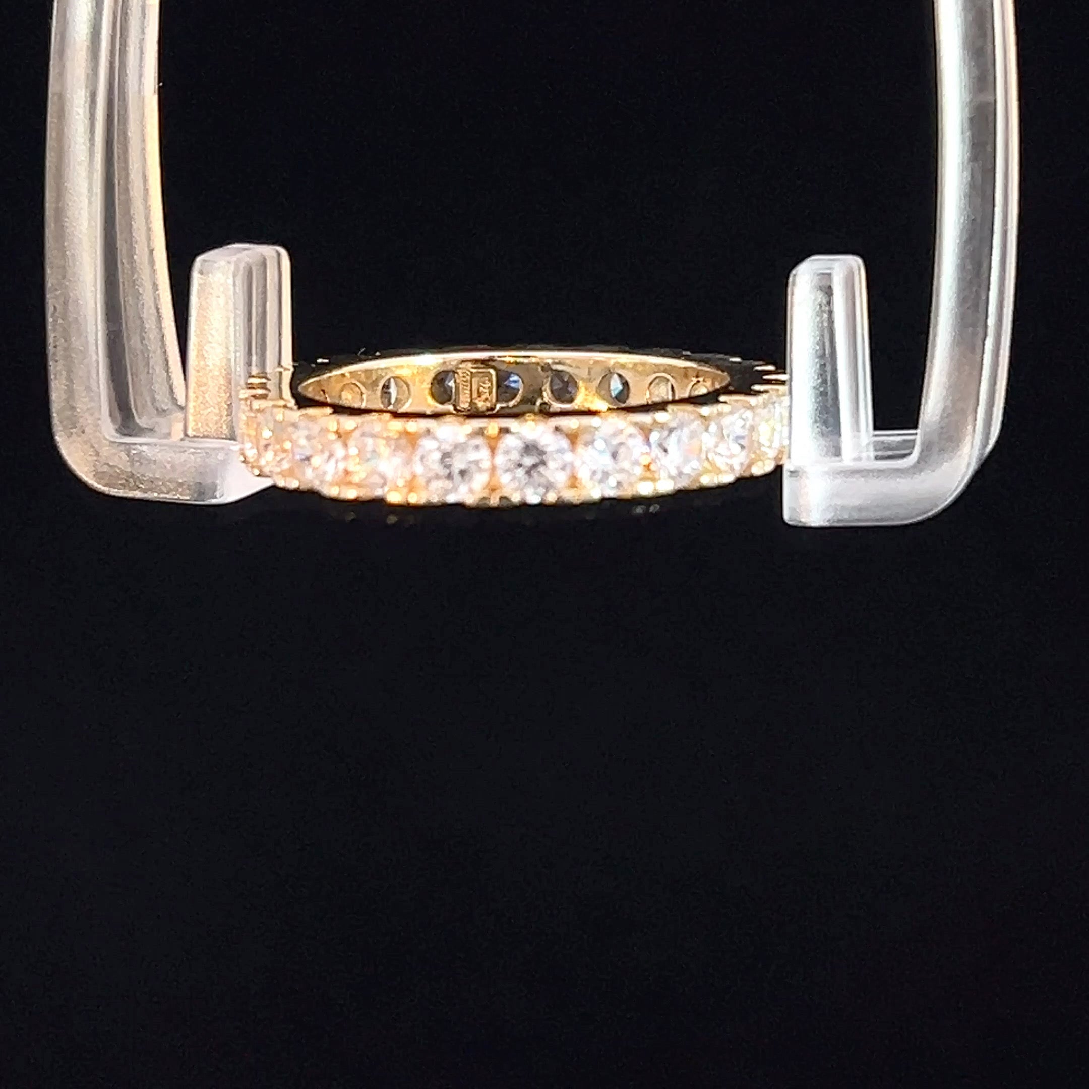 R3 Δαχτυλίδι