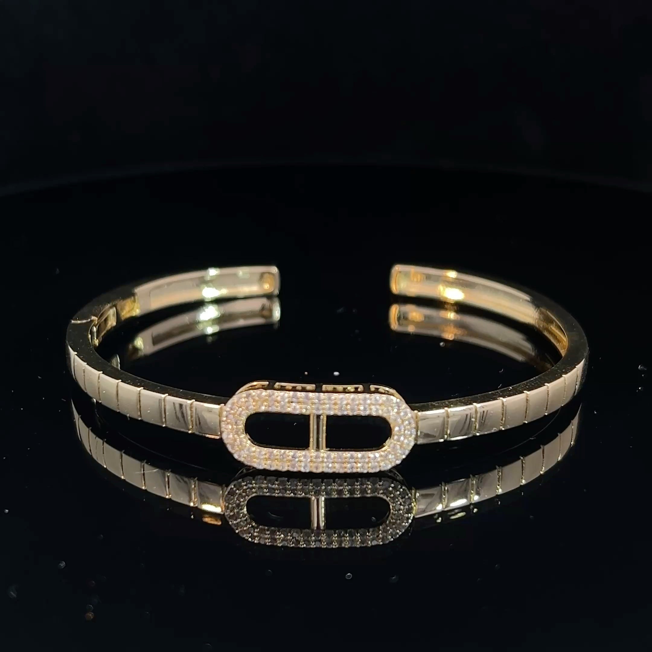 Χ7 Χειροπέδα