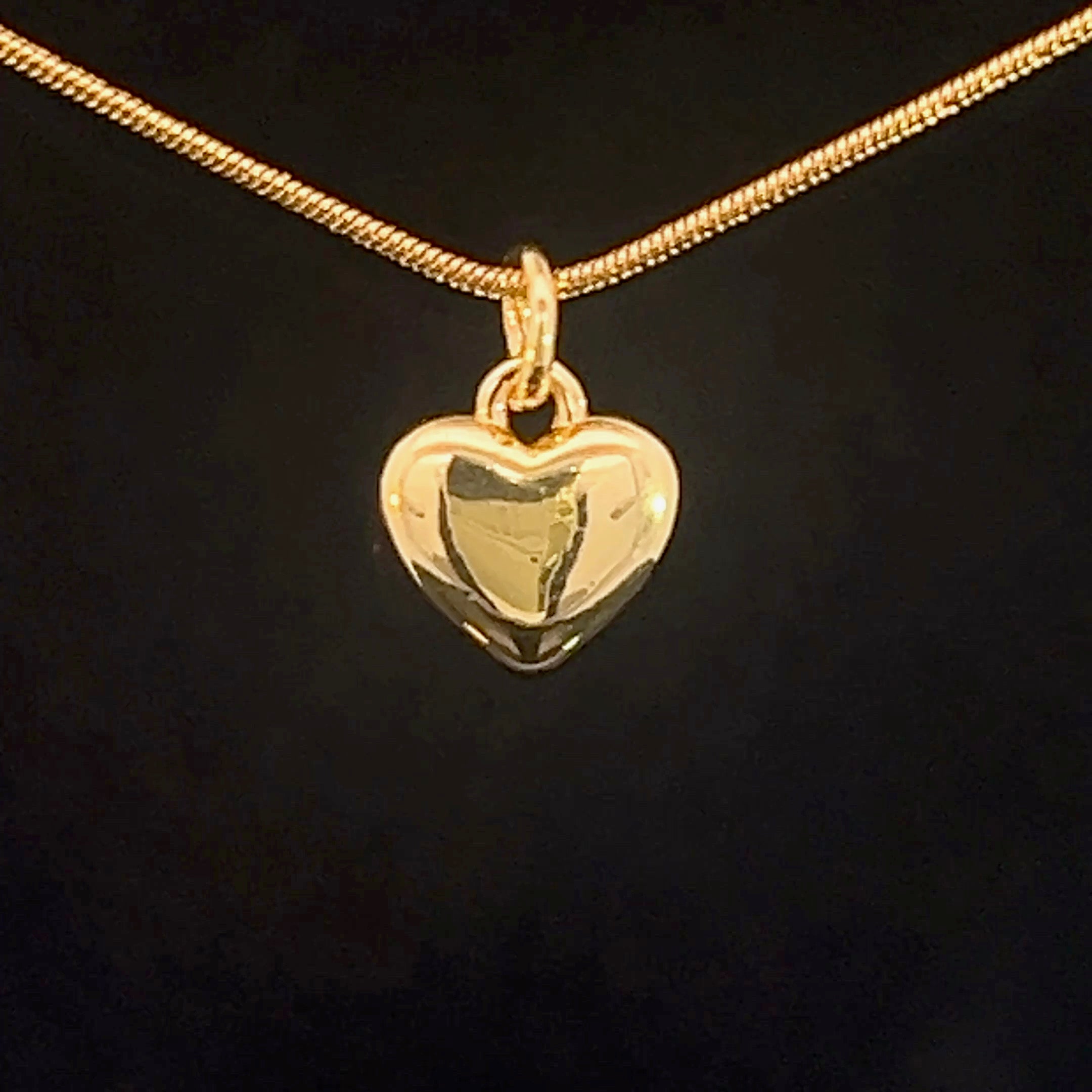 K133 Μενταγιόν