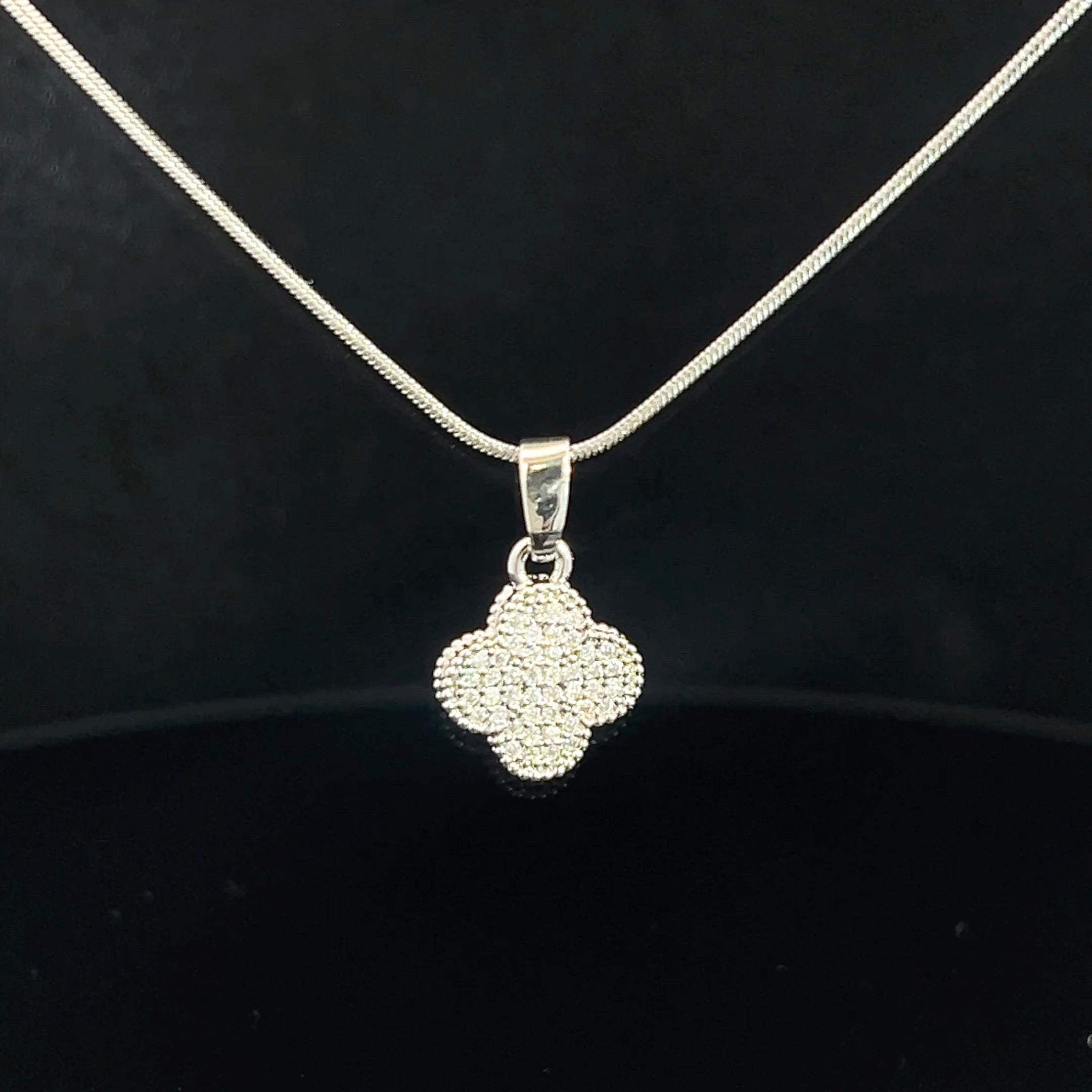 Κ52 Μενταγιόν