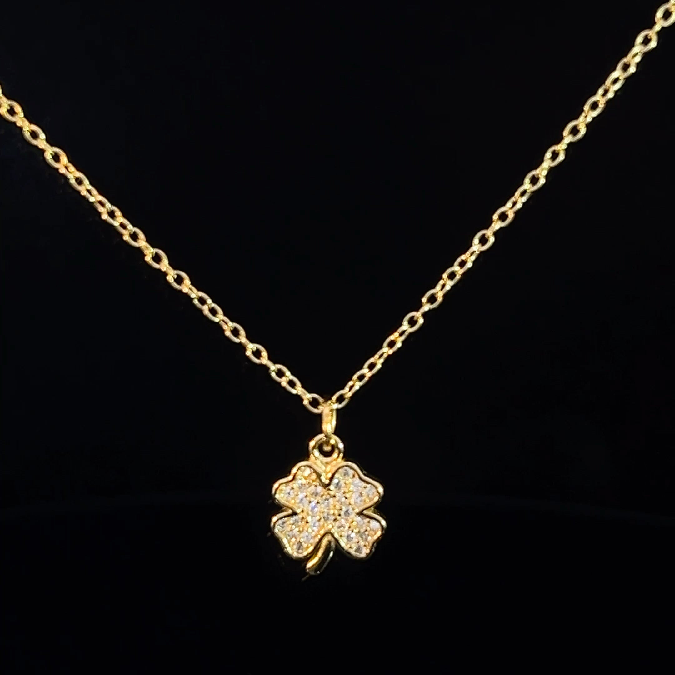 K18 Μενταγιόν