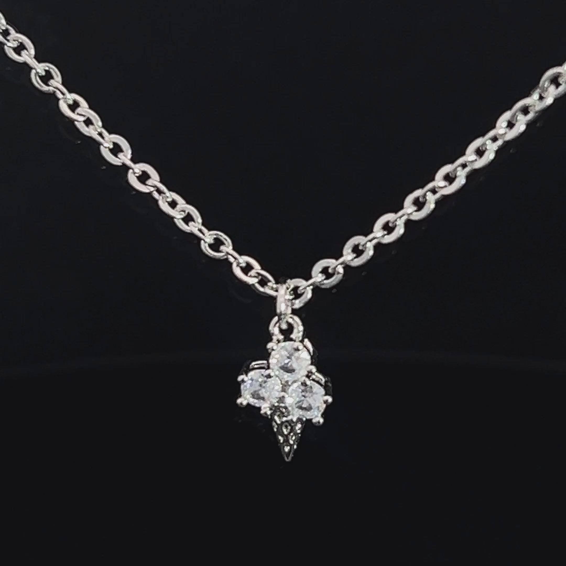 Κ15 Μενταγιόν